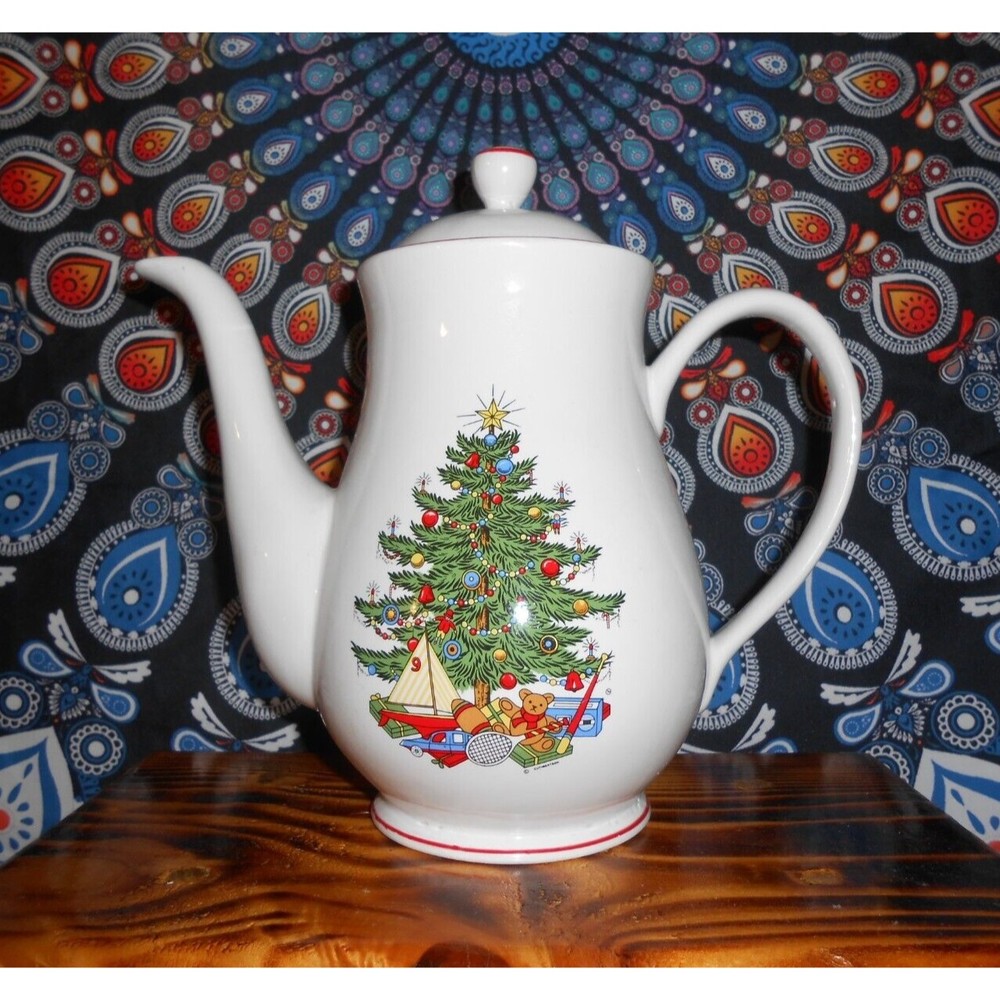 Cuthbertson American Christmas Tree Coffee Tea Pot Red Rim W/ Lid VTG 9"